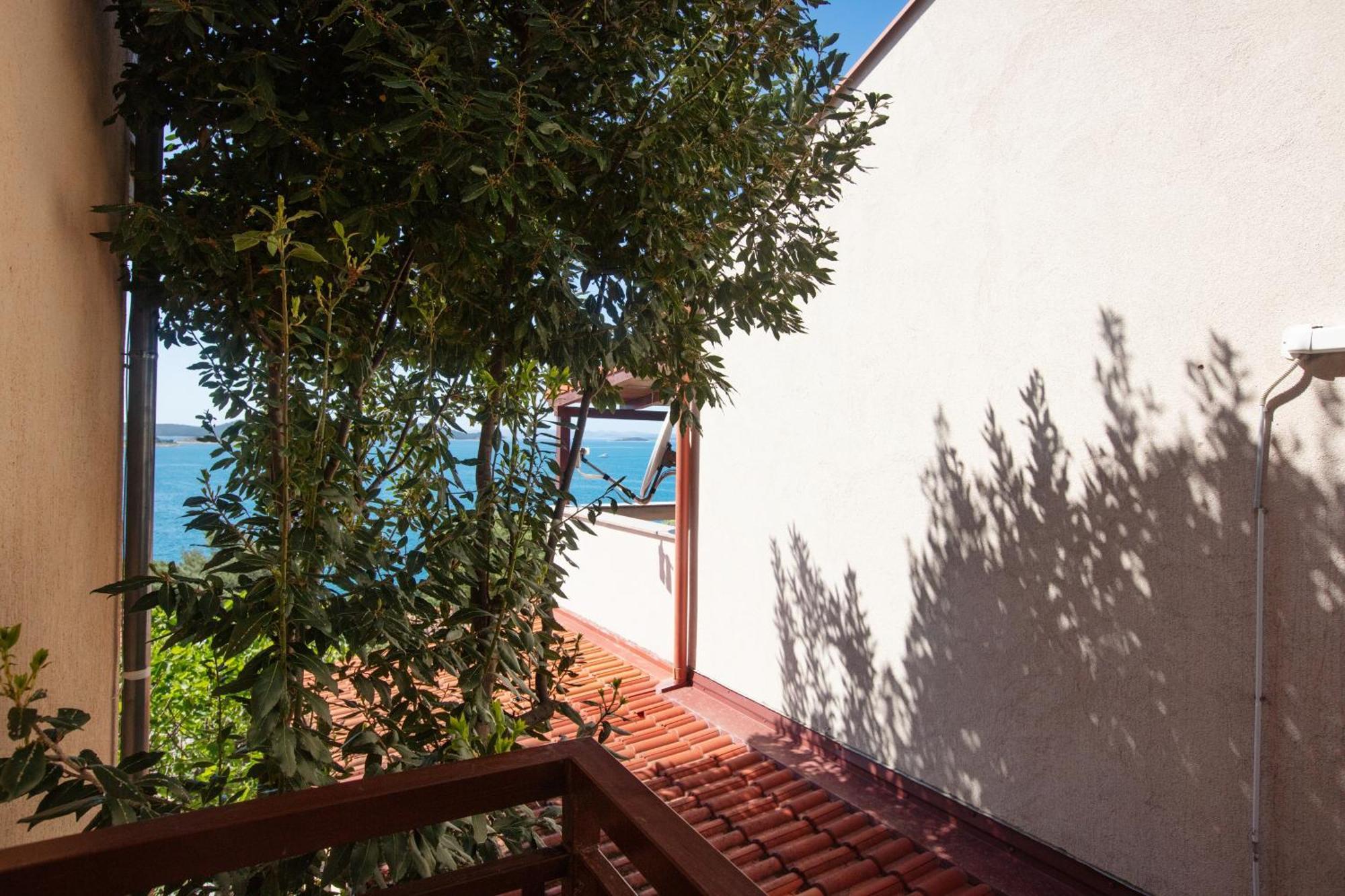Apartments By The Sea Drage, Biograd - 19189 Pakostane Ngoại thất bức ảnh